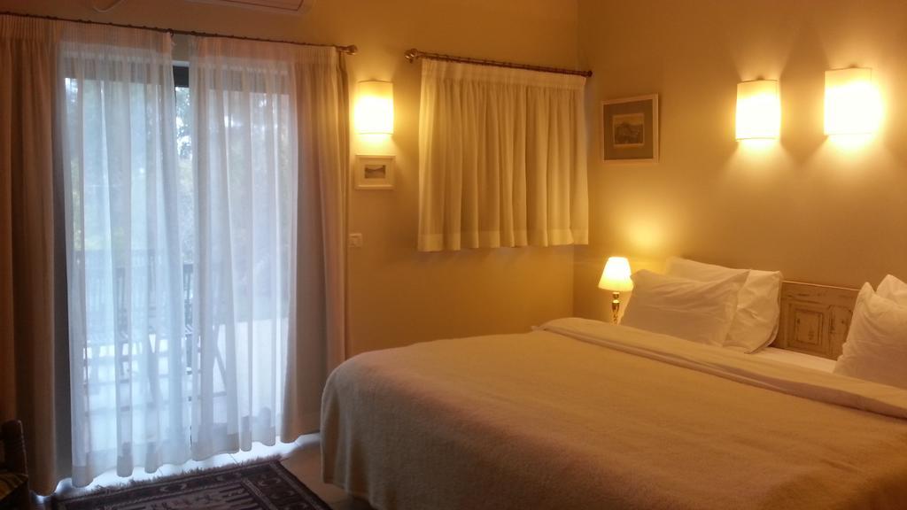 Shulamit Yard Hotel Rosh Pinna Ruang foto