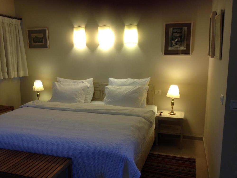 Shulamit Yard Hotel Rosh Pinna Bagian luar foto