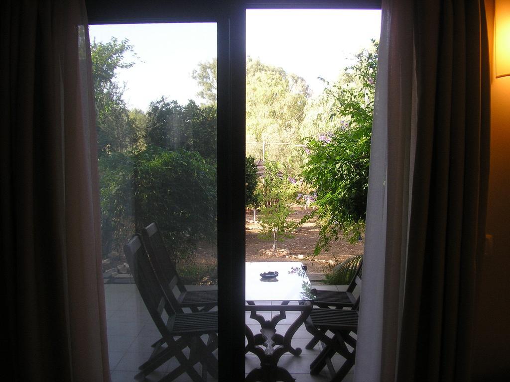 Shulamit Yard Hotel Rosh Pinna Bagian luar foto