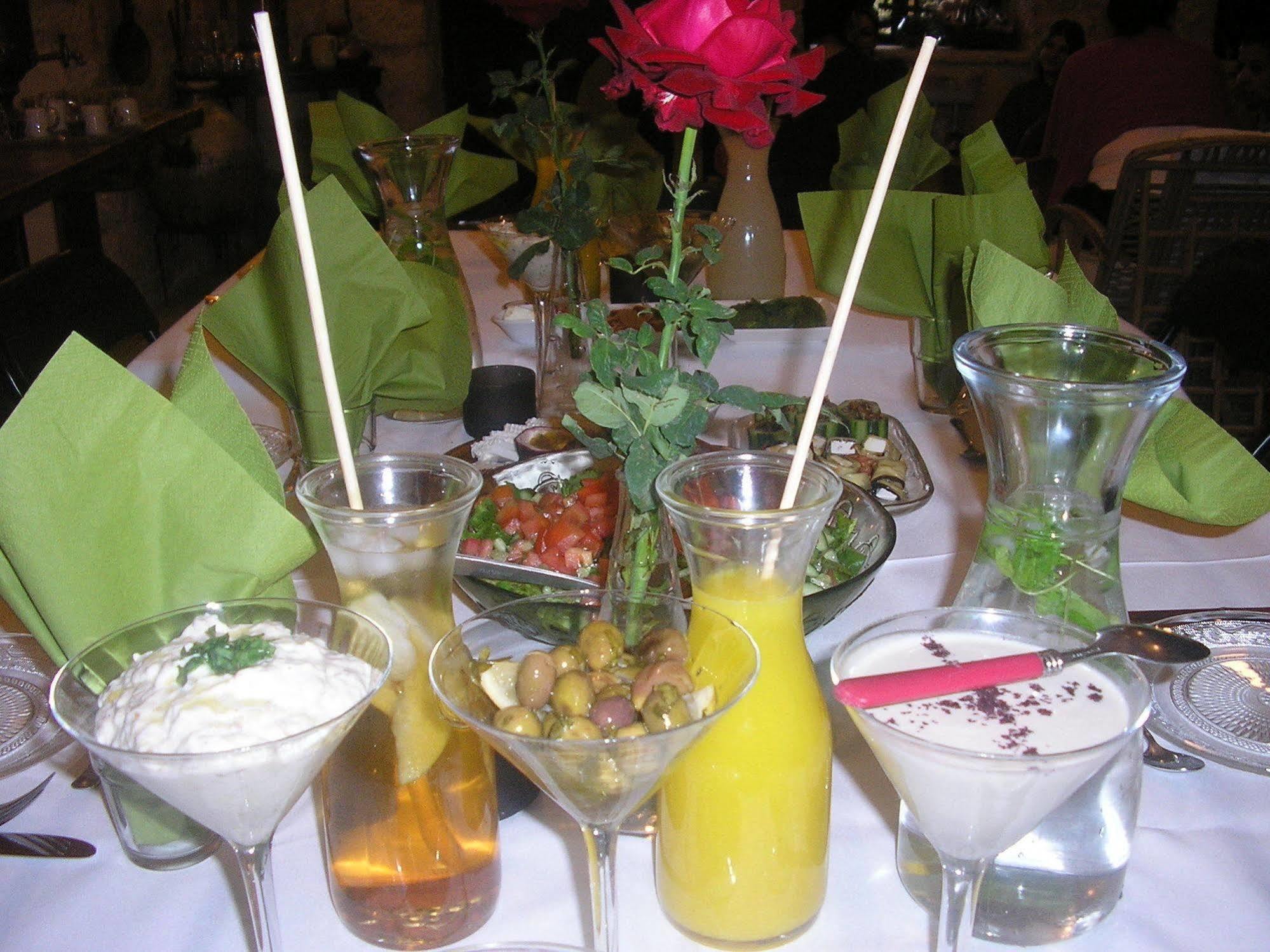 Shulamit Yard Hotel Rosh Pinna Bagian luar foto