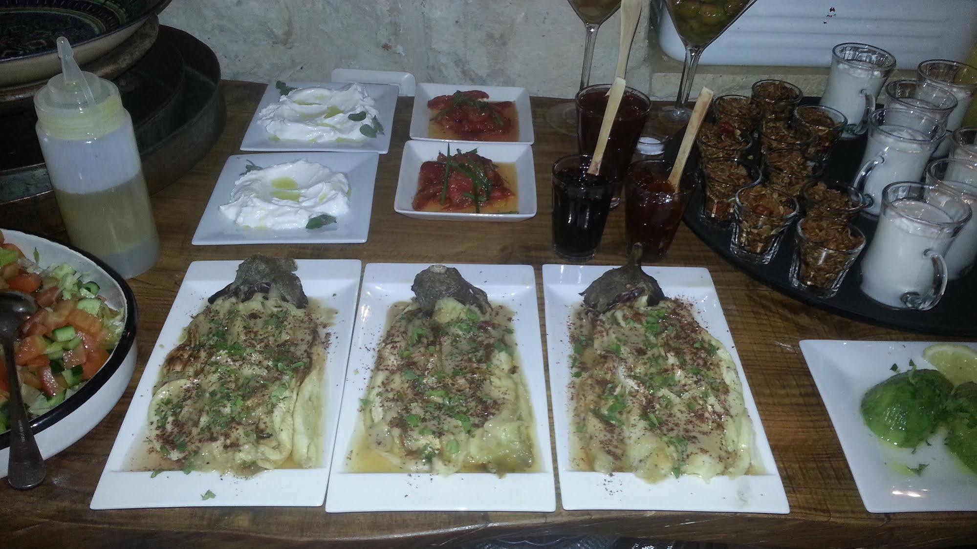 Shulamit Yard Hotel Rosh Pinna Bagian luar foto