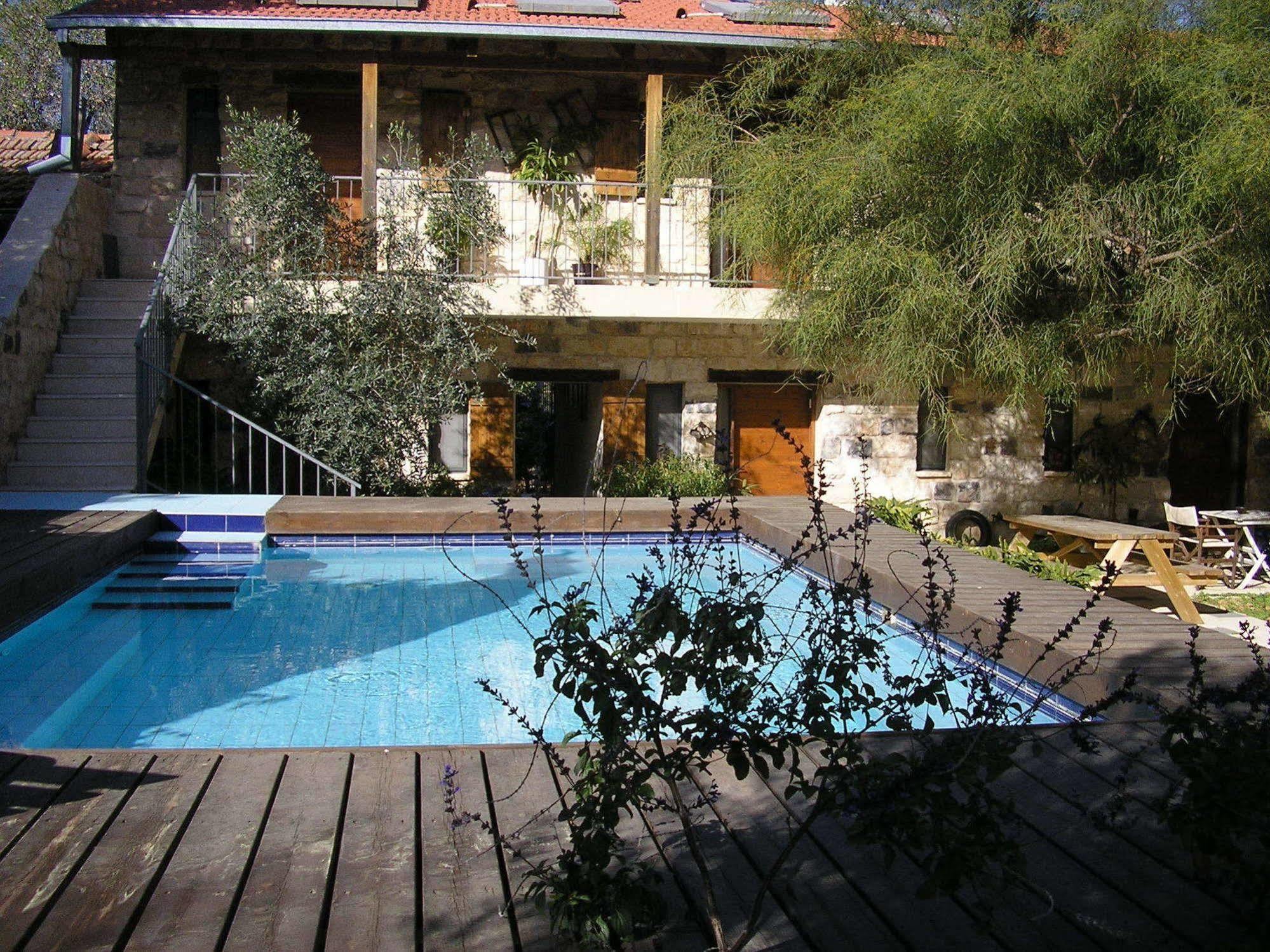 Shulamit Yard Hotel Rosh Pinna Bagian luar foto