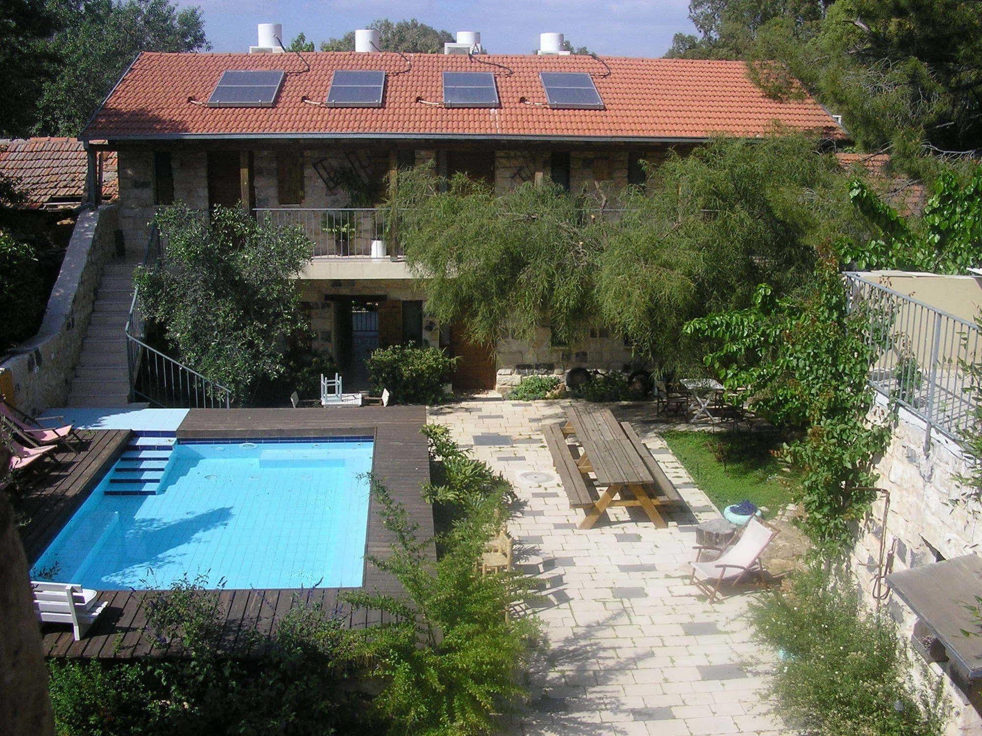 Shulamit Yard Hotel Rosh Pinna Bagian luar foto